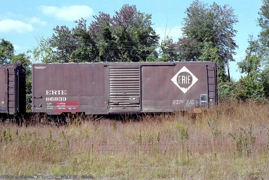 Erie Box Car 86839